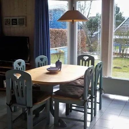 Holiday home Mirow In